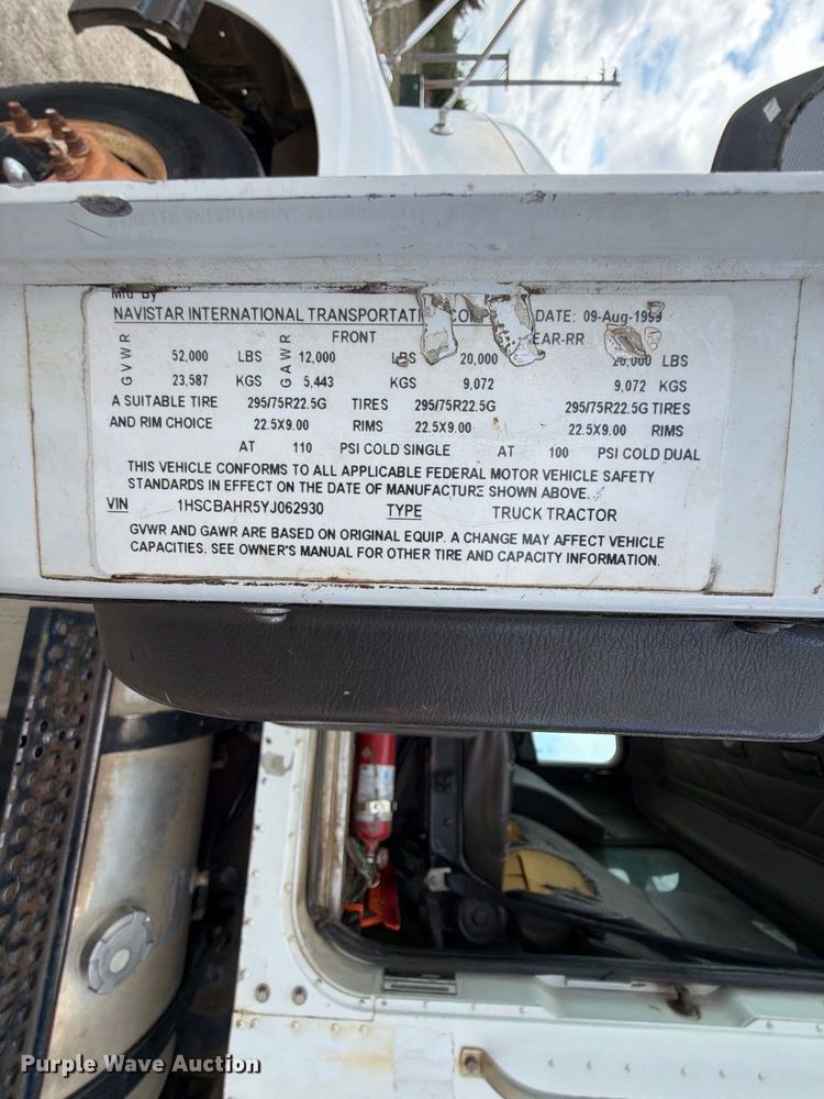 image for item FK5304 2000 International 9100i dump truck