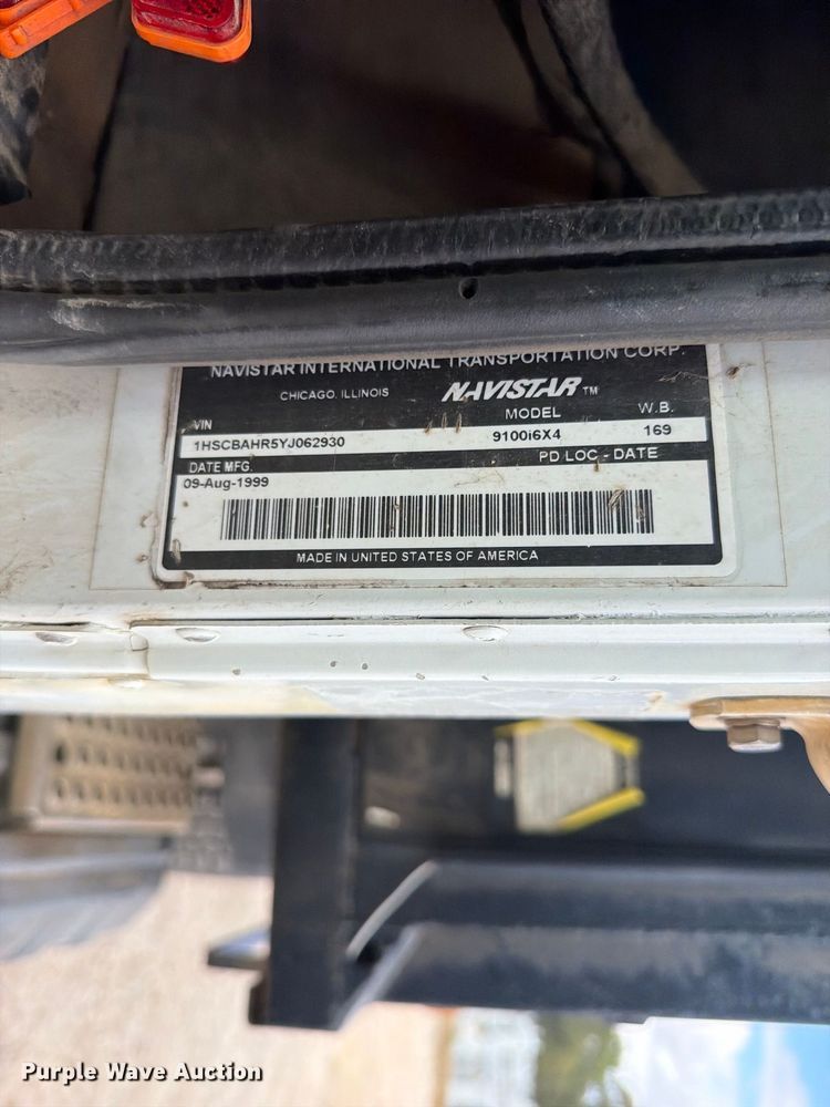 image for item FK5304 2000 International 9100i dump truck
