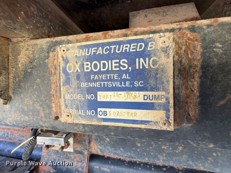 image for item FK5304 2000 International 9100i dump truck