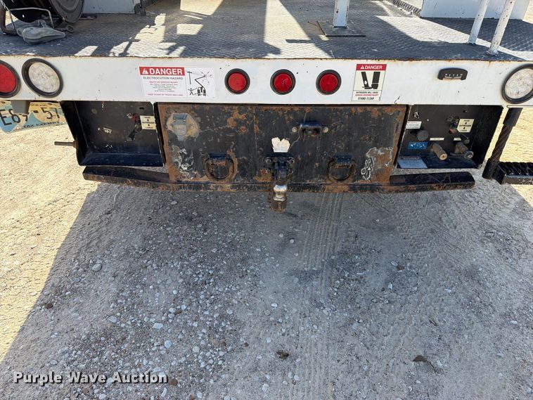 image for item FK5306 2022 Chevrolet 750 bucket truck