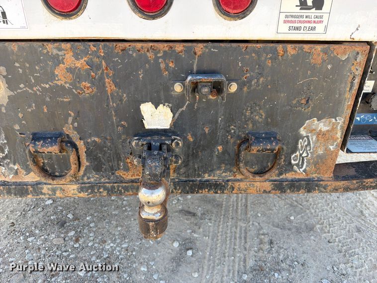 image for item FK5306 2022 Chevrolet 750 bucket truck