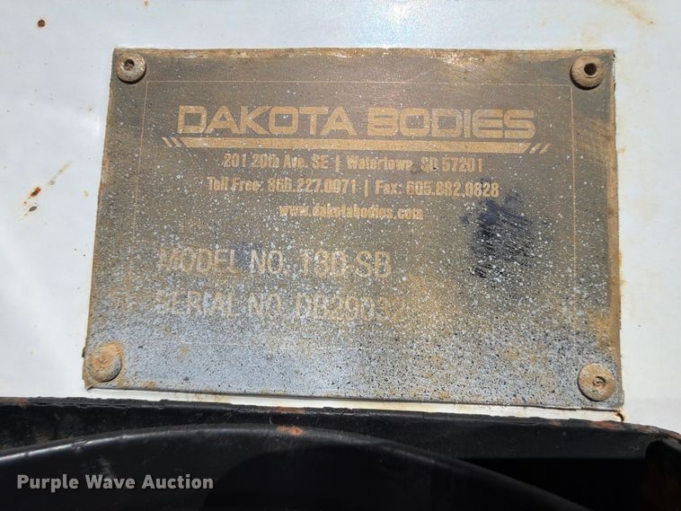 image for item FK5306 2022 Chevrolet 750 bucket truck