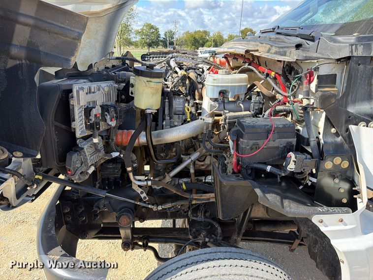 image for item FK5306 2022 Chevrolet 750 bucket truck