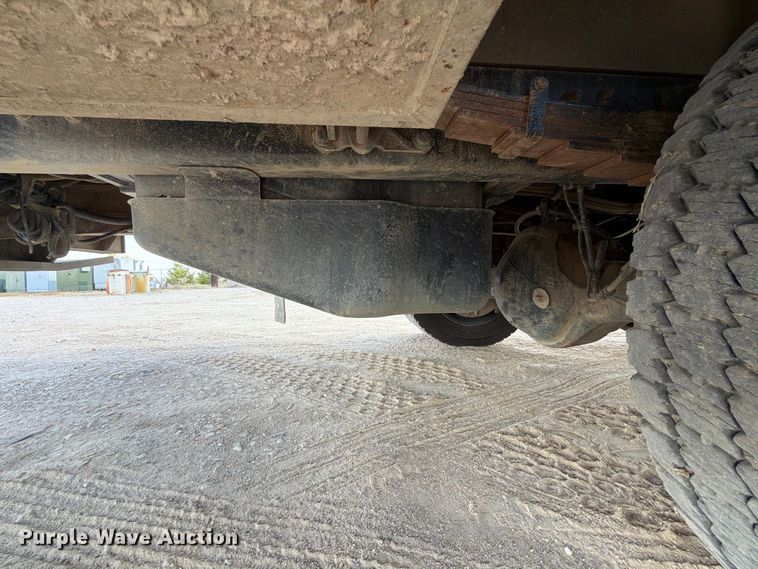 image for item FK5306 2022 Chevrolet 750 bucket truck