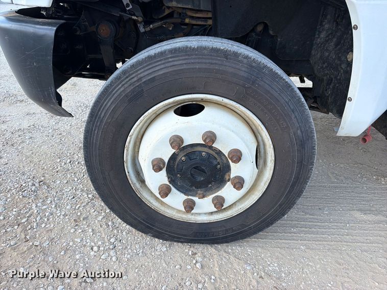 image for item FK5306 2022 Chevrolet 750 bucket truck