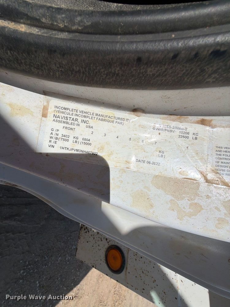image for item FK5306 2022 Chevrolet 750 bucket truck