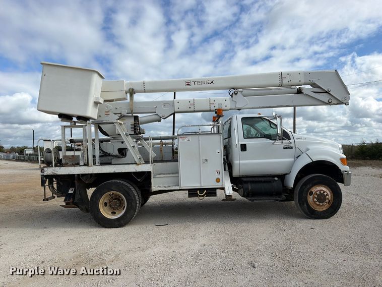 image for item FK5307 2007 Ford F750 bucket truck