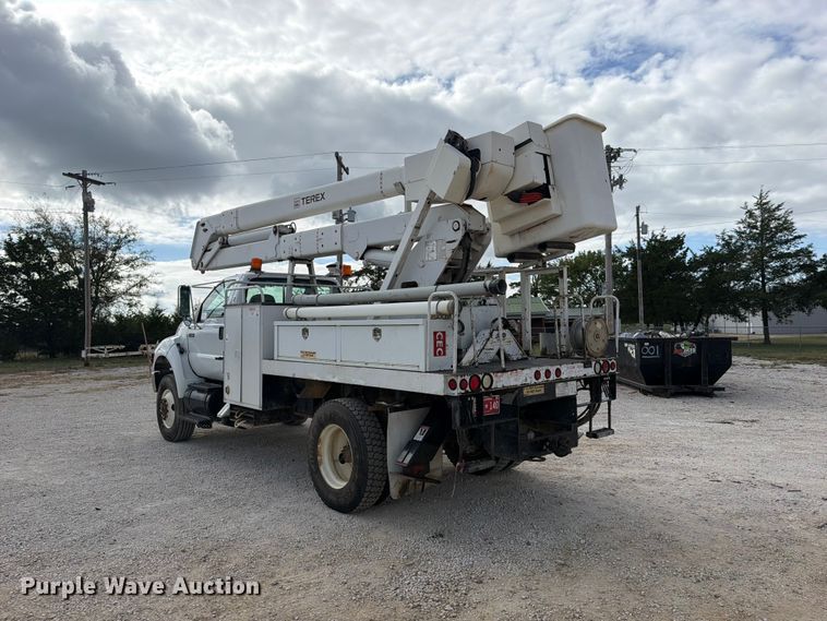 image for item FK5307 2007 Ford F750 bucket truck