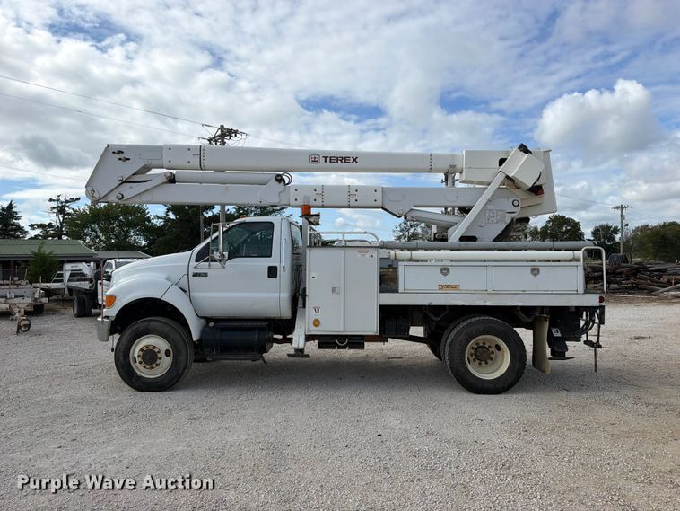 image for item FK5307 2007 Ford F750 bucket truck