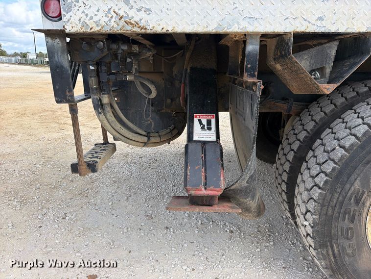 image for item FK5307 2007 Ford F750 bucket truck