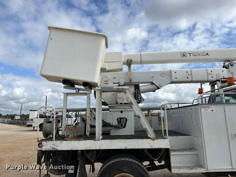 image for item FK5307 2007 Ford F750 bucket truck