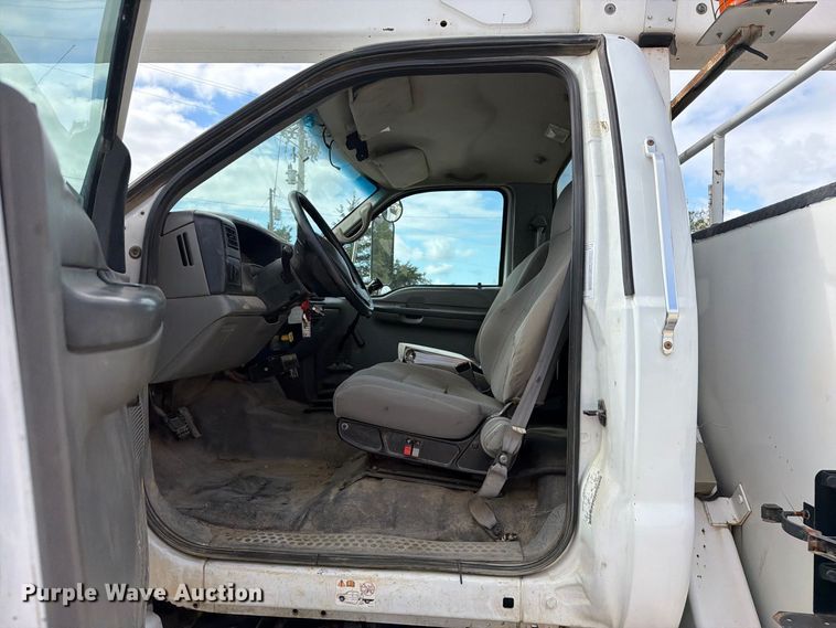 image for item FK5307 2007 Ford F750 bucket truck