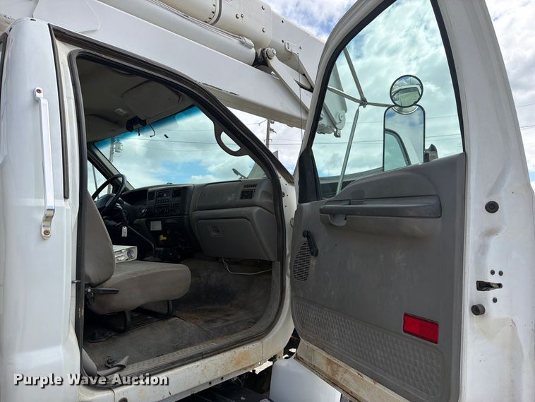 image for item FK5307 2007 Ford F750 bucket truck