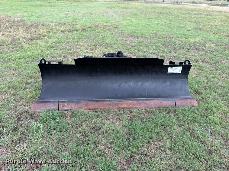 image for item FK5312 2023 Caterpillar 541 skid steer dozer blade
