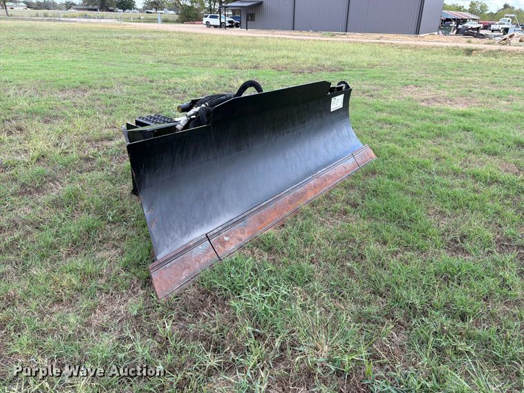 image for item FK5312 2023 Caterpillar 541 skid steer dozer blade