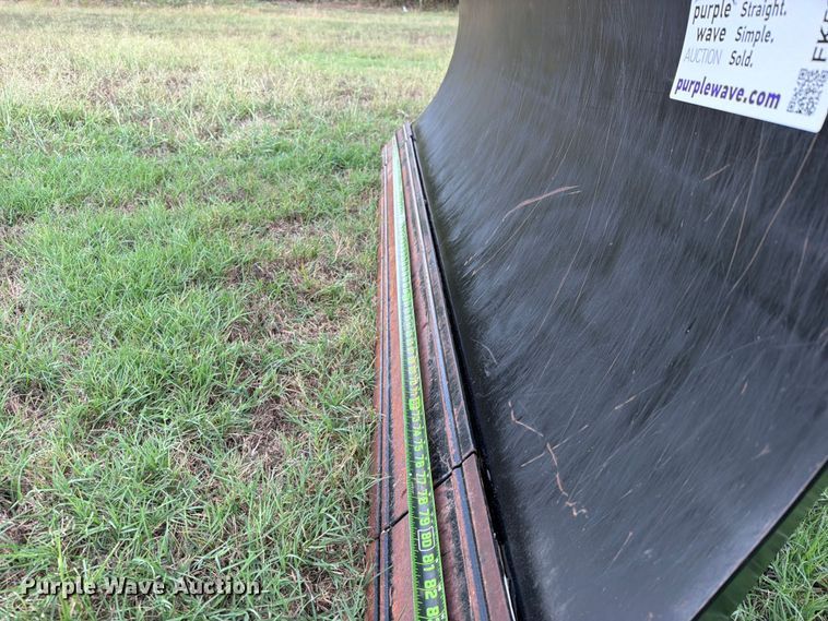 image for item FK5312 2023 Caterpillar 541 skid steer dozer blade