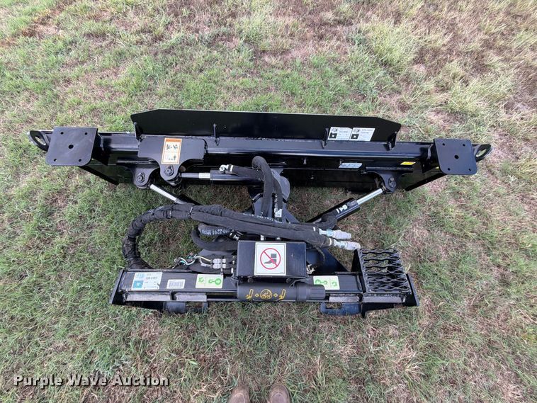 image for item FK5312 2023 Caterpillar 541 skid steer dozer blade