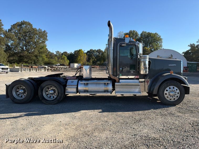 image for item FK5314 2019 Kenworth W900 semi truck