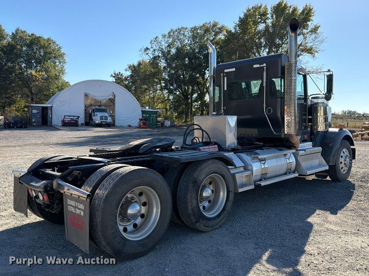 image for item FK5314 2019 Kenworth W900 semi truck