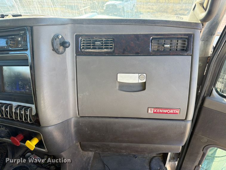 image for item FK5314 2019 Kenworth W900 semi truck