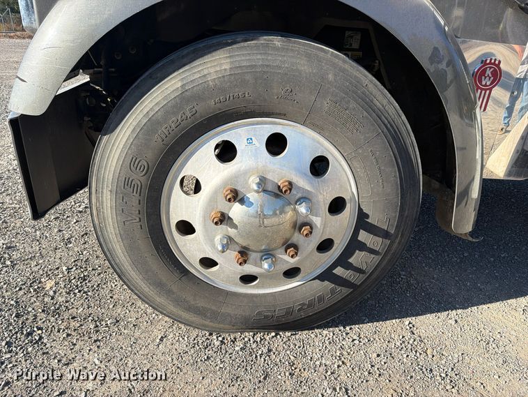 image for item FK5314 2019 Kenworth W900 semi truck