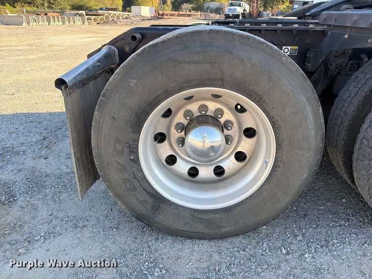 image for item FK5314 2019 Kenworth W900 semi truck