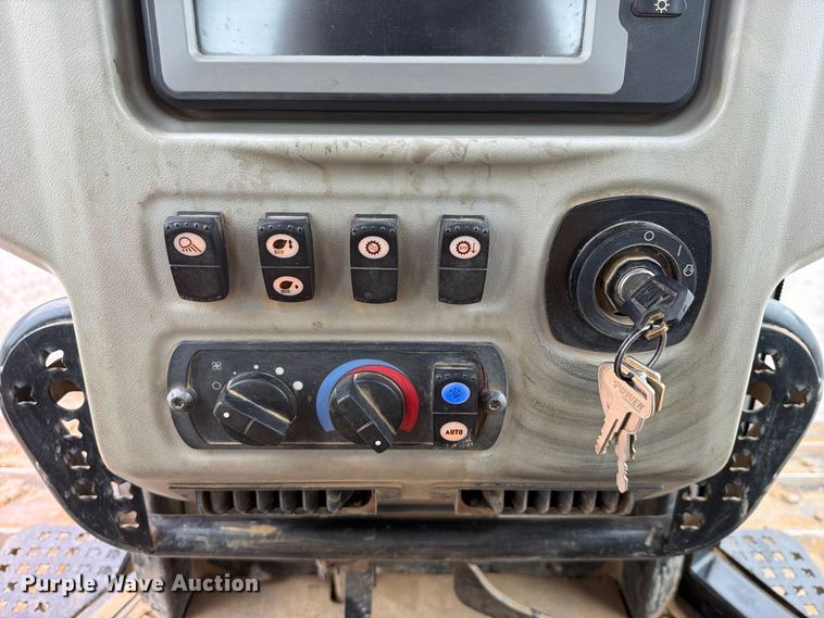 image for item FK5318 2015 Caterpillar D6N XL dozer