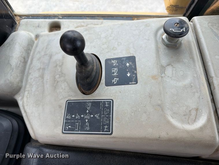 image for item FK5318 2015 Caterpillar D6N XL dozer