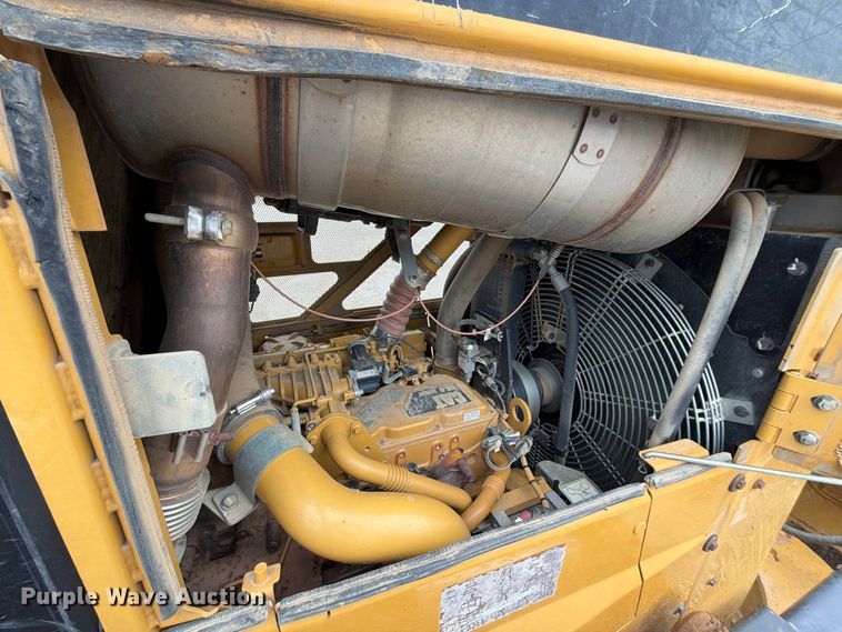 image for item FK5318 2015 Caterpillar D6N XL dozer