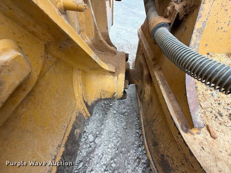 image for item FK5318 2015 Caterpillar D6N XL dozer