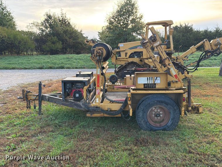 image for item FM6538 2003 Larson reel trailer