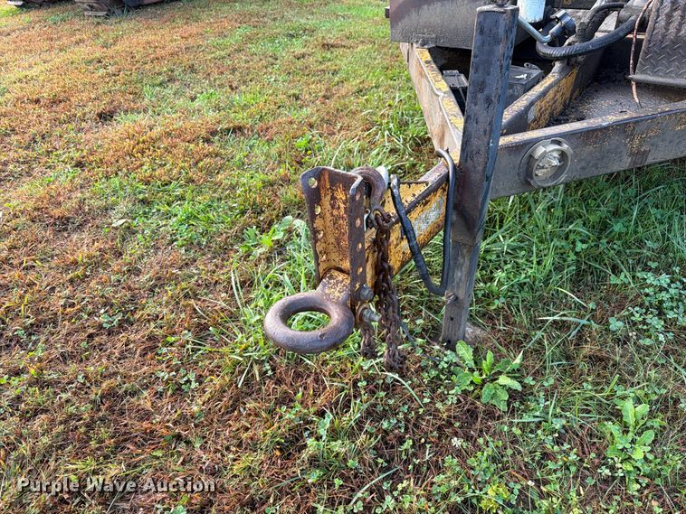 image for item FM6538 2003 Larson reel trailer
