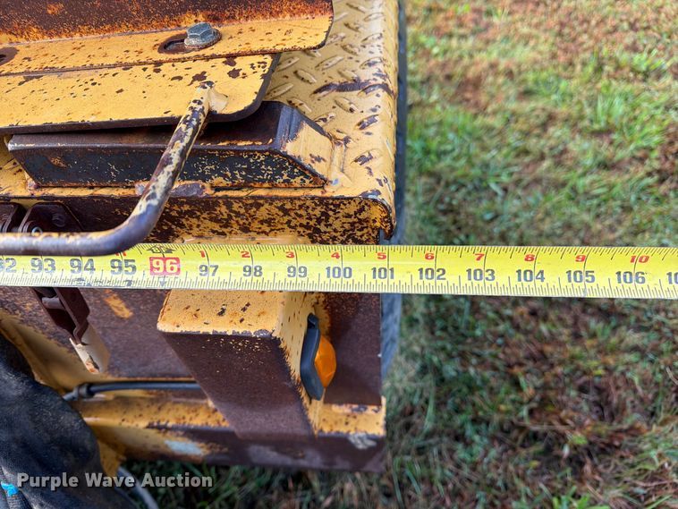 image for item FM6538 2003 Larson reel trailer