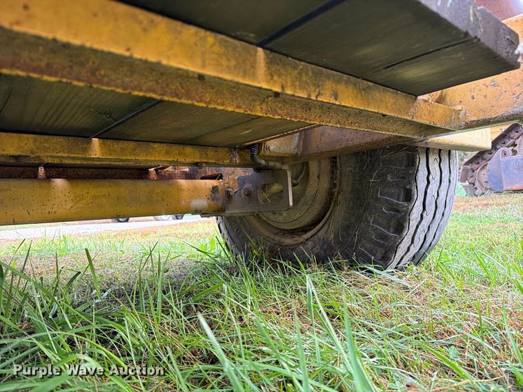 image for item FM6538 2003 Larson reel trailer