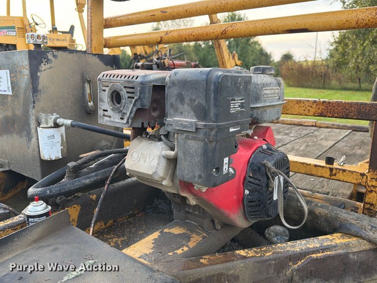 image for item FM6538 2003 Larson reel trailer