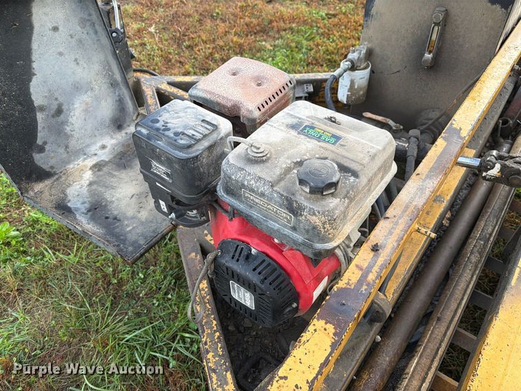 image for item FM6538 2003 Larson reel trailer