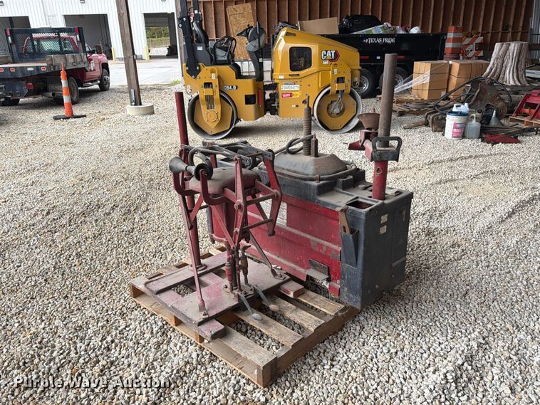 image for item FM6555 Coats 40-40A tire machine