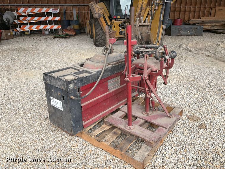 image for item FM6555 Coats 40-40A tire machine