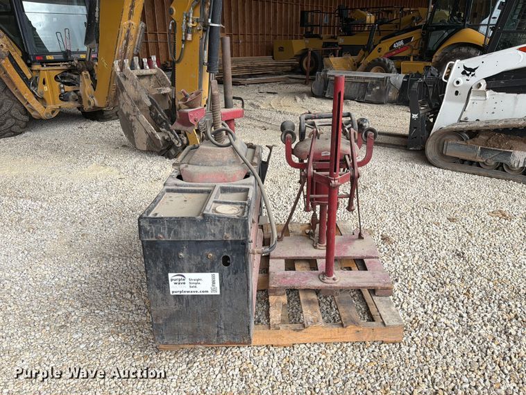 image for item FM6555 Coats 40-40A tire machine