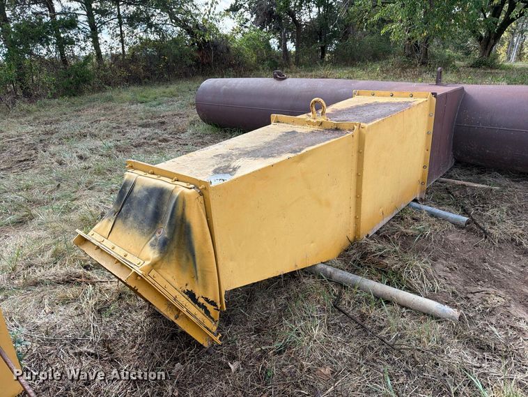 image for item FM6556 John Deere air curtain trench burner