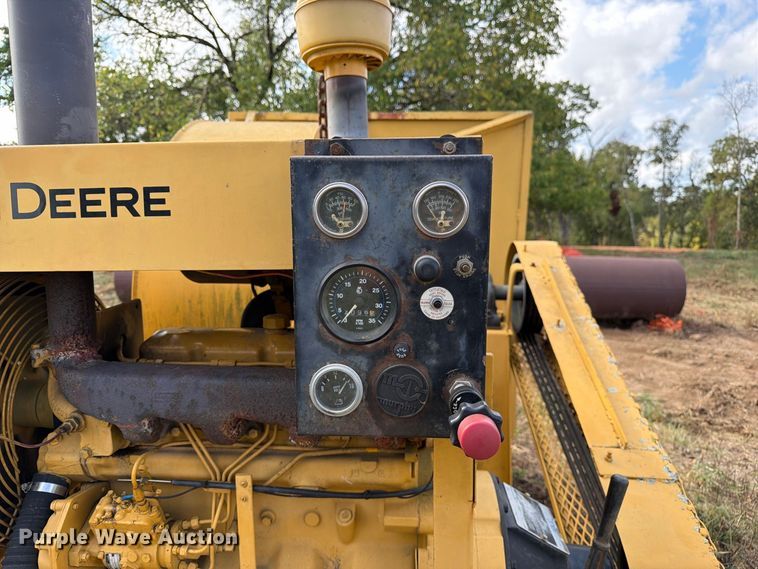 image for item FM6556 John Deere air curtain trench burner