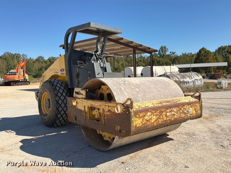 image for item FM6571 2005 Bomag BW 213DH-3 single drum vibratory roller
