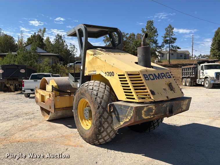 image for item FM6571 2005 Bomag BW 213DH-3 single drum vibratory roller