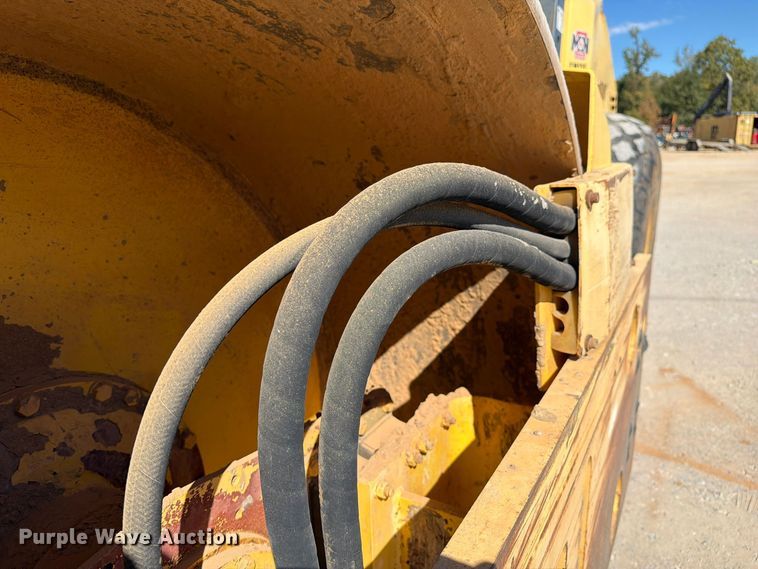 image for item FM6571 2005 Bomag BW 213DH-3 single drum vibratory roller