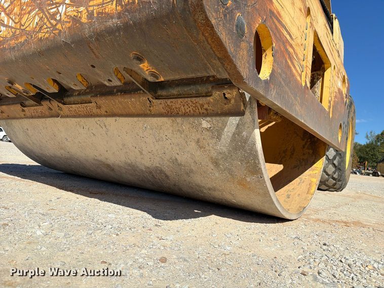 image for item FM6571 2005 Bomag BW 213DH-3 single drum vibratory roller