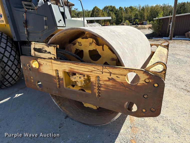 image for item FM6571 2005 Bomag BW 213DH-3 single drum vibratory roller
