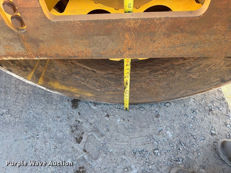 image for item FM6571 2005 Bomag BW 213DH-3 single drum vibratory roller