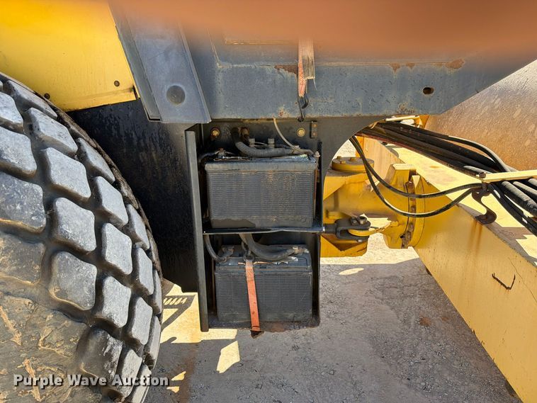 image for item FM6571 2005 Bomag BW 213DH-3 single drum vibratory roller