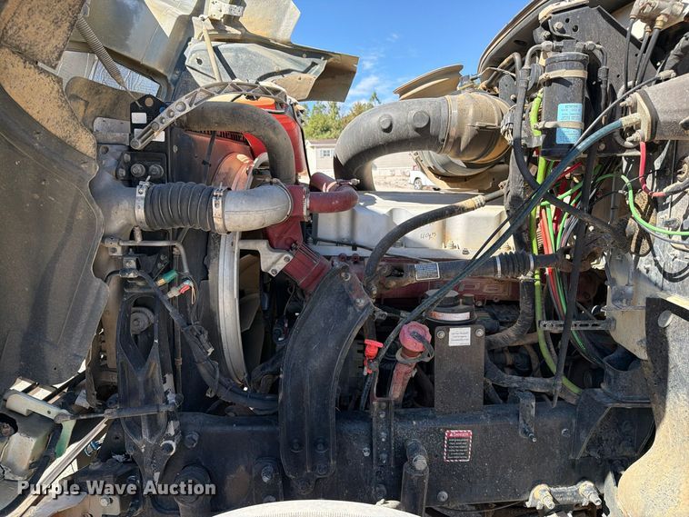 image for item FM6575 2012 Mack CHU613 semi truck