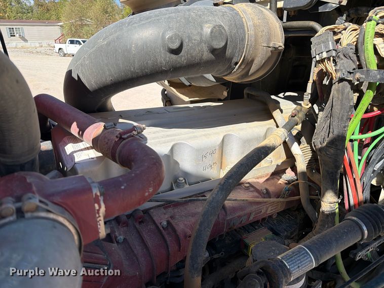 image for item FM6575 2012 Mack CHU613 semi truck